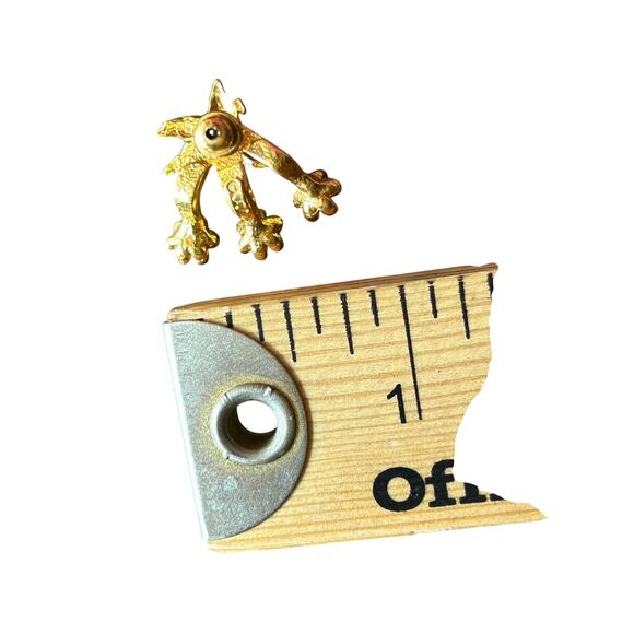 Vintage JJ hummingbird and cherry blossom gold town stud earrings - Picture 6 of 6